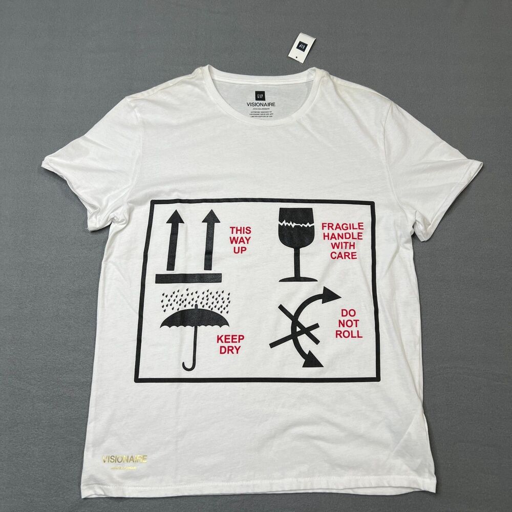 Gap x Visionaire T-Shirt Mens Large White Graphic Print Limited Edition Pullover